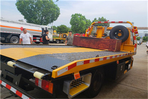 昆都仑附近拖车电话号码服务